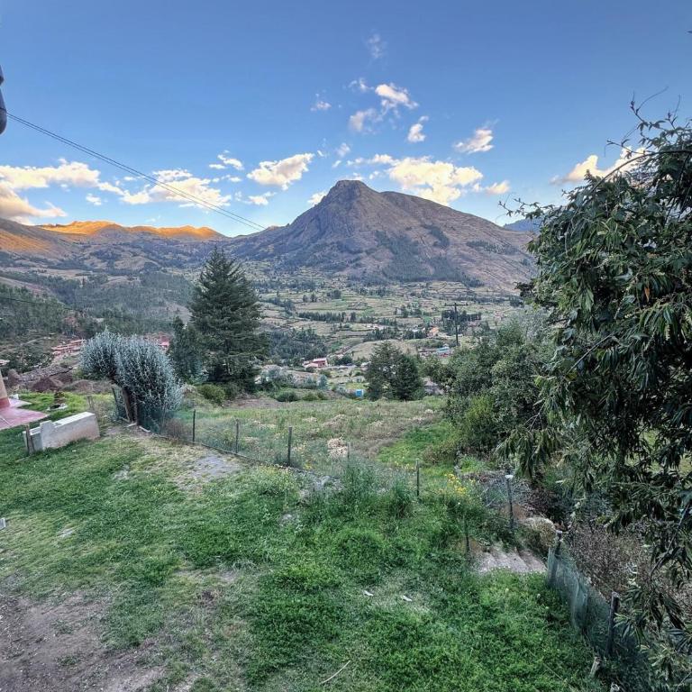 Piso completo - 10 plazas - Baño privado - Vistas Magicas - Three-Bedroom Chalet - 6
