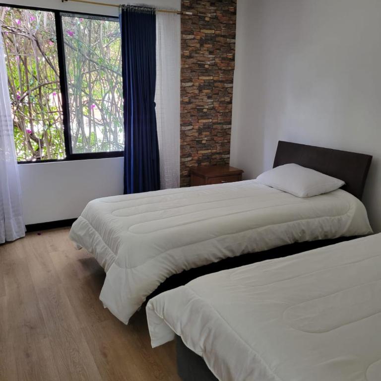 Loft cómodo en La Esmeralda ,Simón Bolívar, Vive Claro con cocina y baño privado - Estudio Deluxe con cama grande - 1