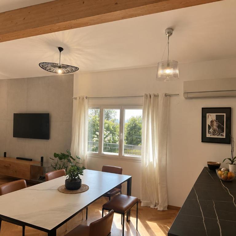 Loft tout confort 120m2 vue église, proche plages et commerces - Appartamento con 3 Camere da Letto - 5