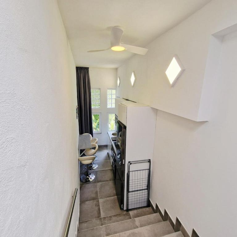 Urogallos Garden Villas Studio Retreat - Estudio Deluxe con cama grande - 19