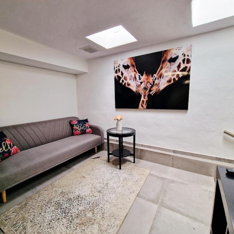 Urogallos Garden Villas Studio Retreat - Estudio Deluxe con cama grande - 25