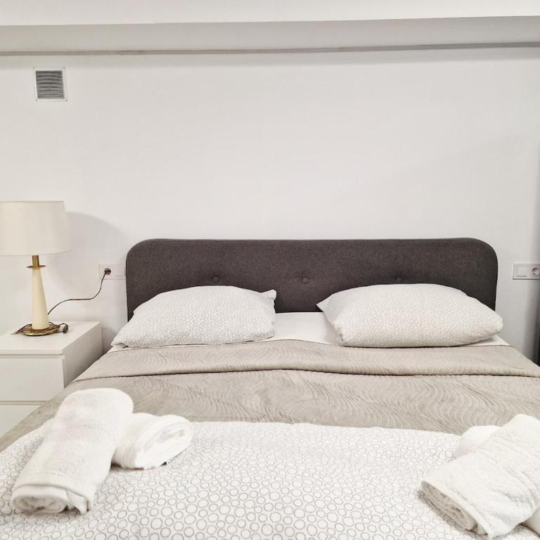 Urogallos Garden Villas Studio Retreat - Estudio Deluxe con cama grande - 34