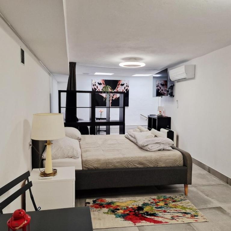 Urogallos Garden Villas Studio Retreat - Estudio Deluxe con cama grande - 36