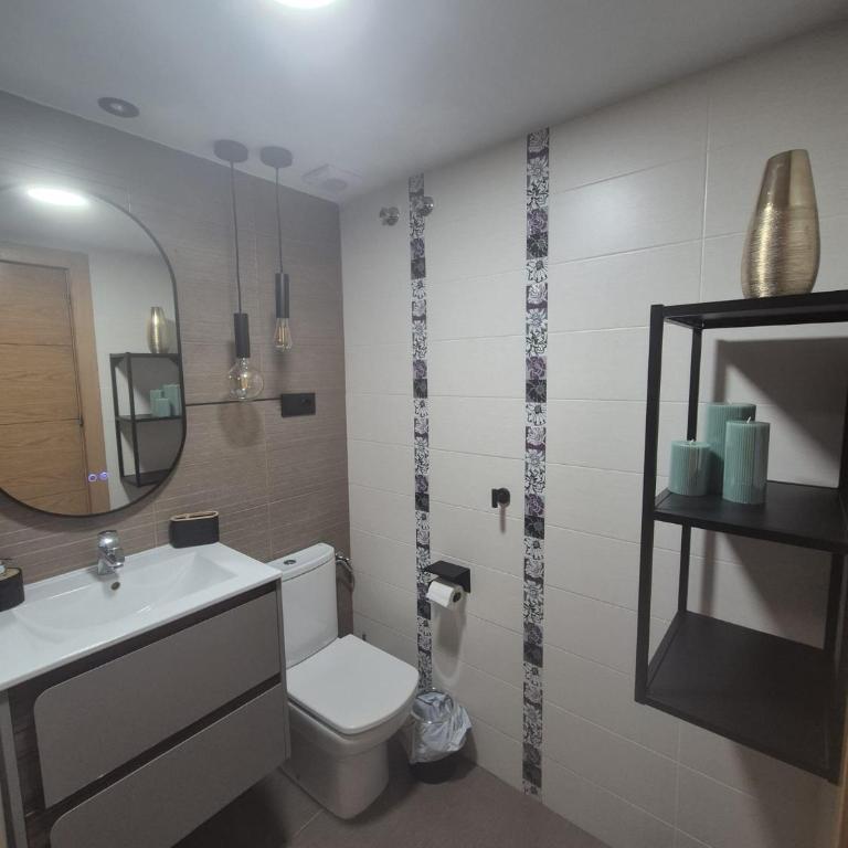 Benalbeach con vistas en primera linea de playa - Appartement 1 Chambre - 40