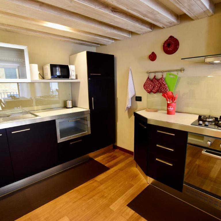 Luxury Cernaia Home alloggio di charme nel Centro Storico - Two-Bedroom Deluxe Apartment - 5