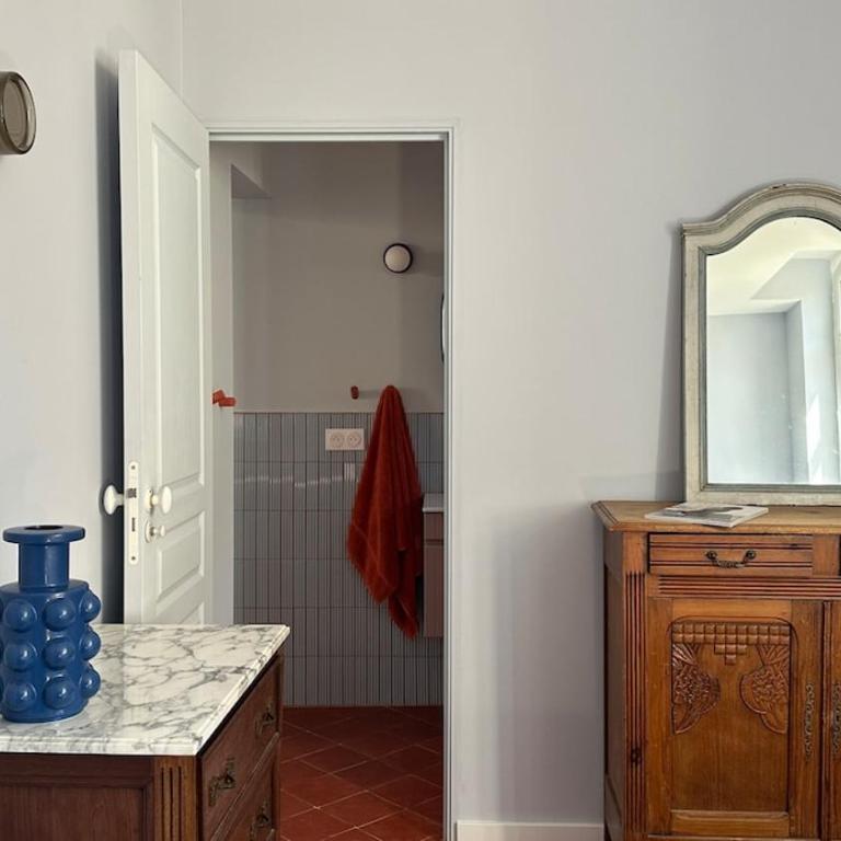 Town House with Private Pool in Arles Center - Four-Bedroom House - 7