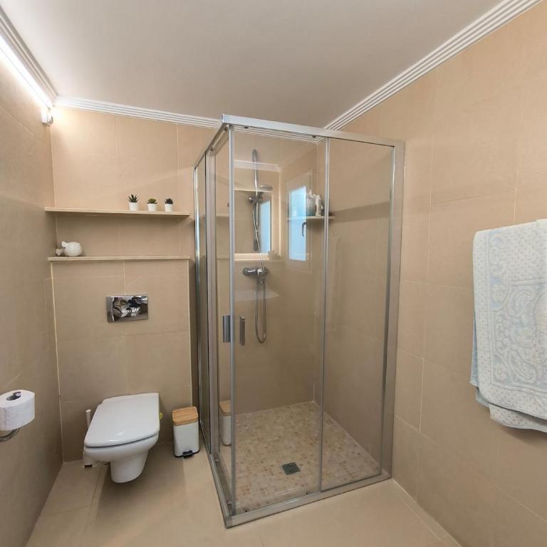 Frontline of the sea, 3 rooms 2 baths, Parking - Three-Bedroom Villa - 23