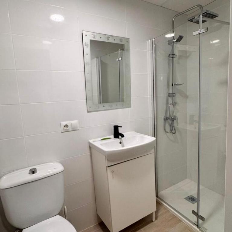 Pensión Thessa - Double Room with Private Bathroom - 6