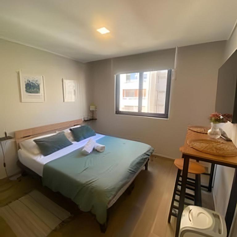 AR Luxuri Apartment Paris Londres Neighborhood, U de Chile Metro and Historic Center SERRANO - One-Bedroom Apartment - 1