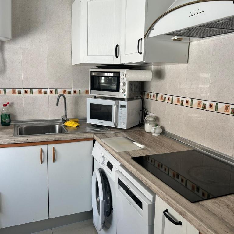 San Diego - Appartamento con 2 Camere da Letto e Balcone - 11