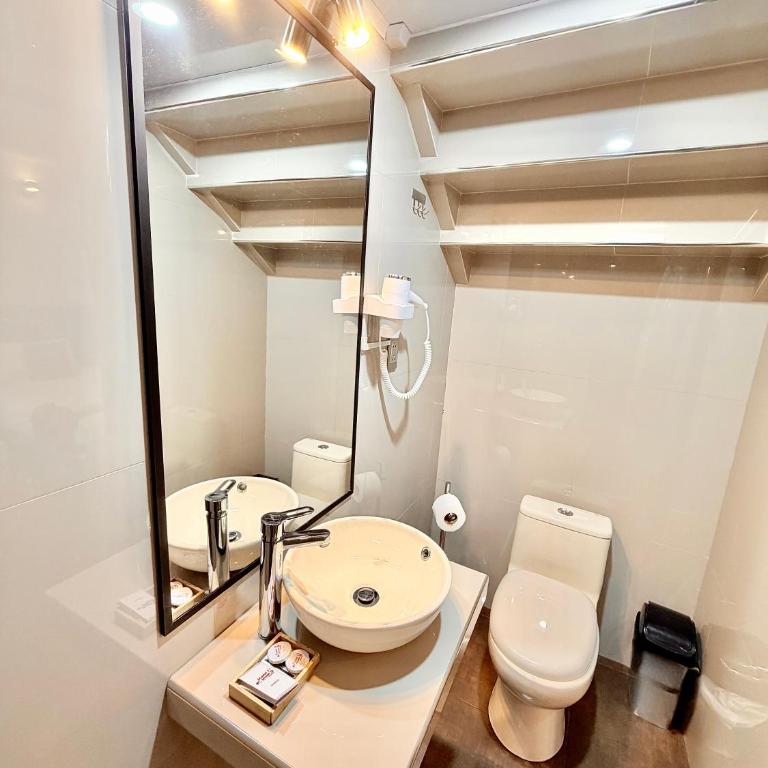 Mama's House - Habitación Doble con baño privado - 7