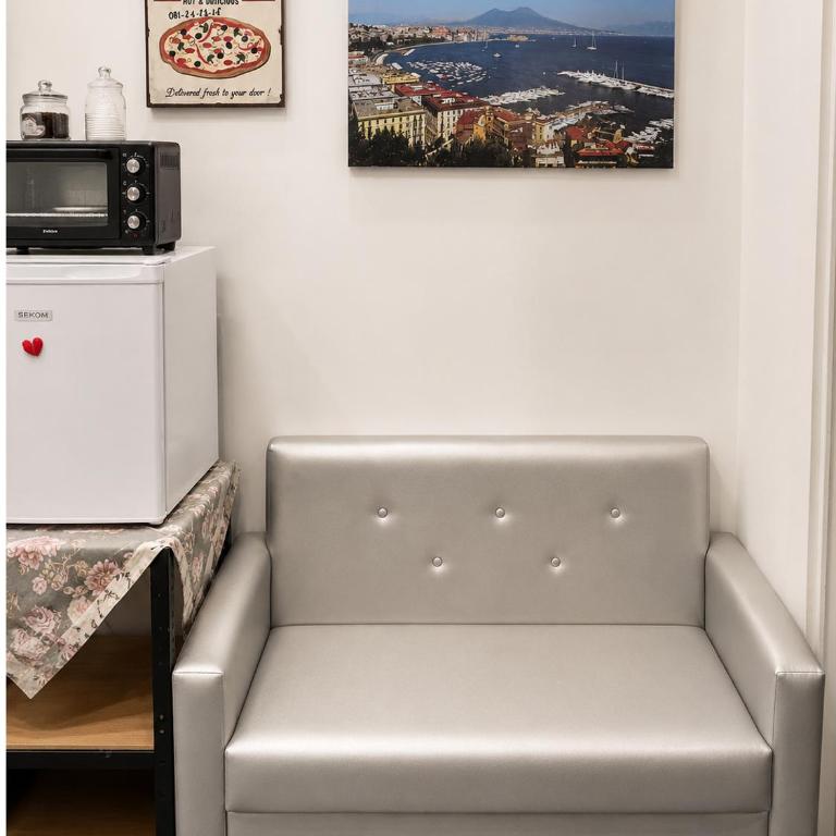 Cristina House 5 Min from Naples Old Town & Train Station WIFI 5 Star - Haus mit 1 Schlafzimmer - 13