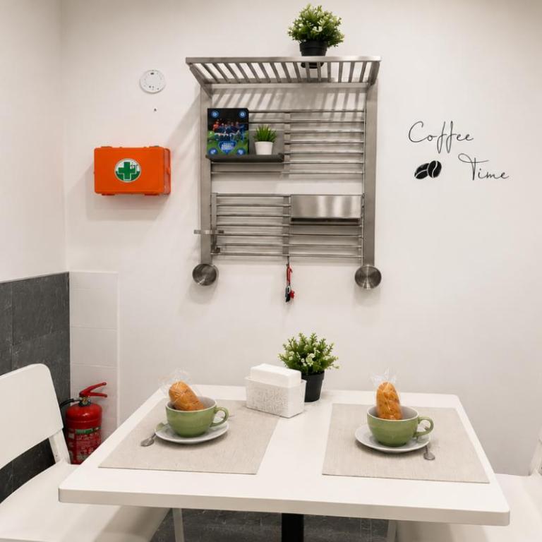 Cristina House 5 Min from Naples Old Town & Train Station WIFI 5 Star - Haus mit 1 Schlafzimmer - 12