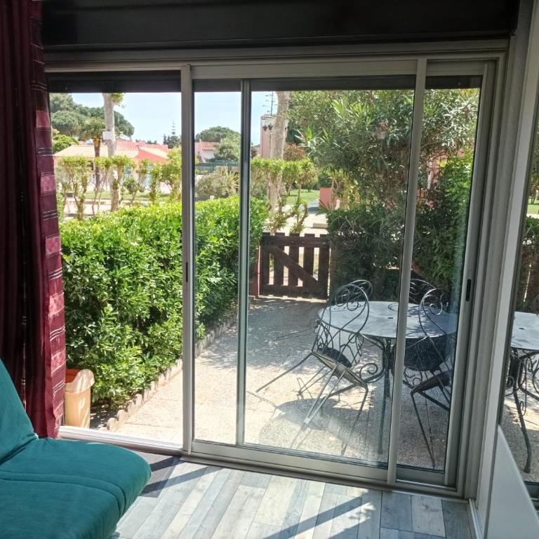 Canet Roussillon plage - One-Bedroom Apartment - 1