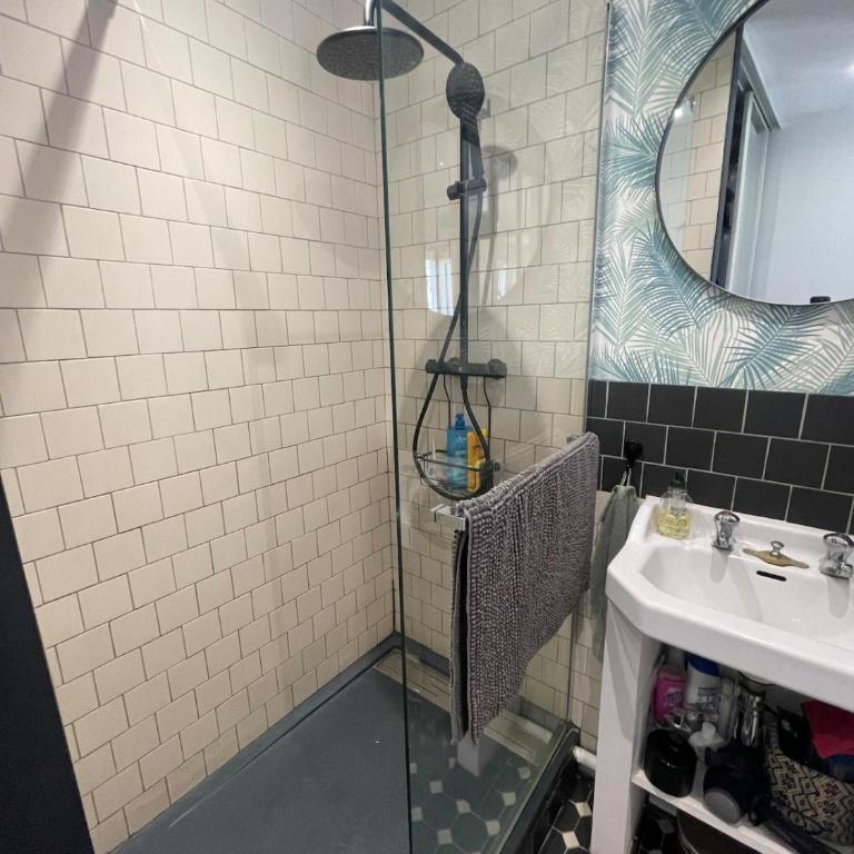 Nice apartment in central Paris, close to République - Appartement 1 Chambre - 10