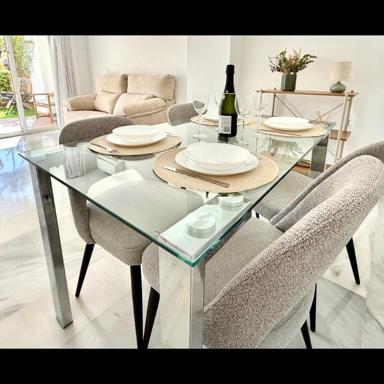 MI CAPRICHO BEACHFRONT 410 - Apartment with terrace and private garden by the sea - One-Bedroom Apartment - Sea Side - 63