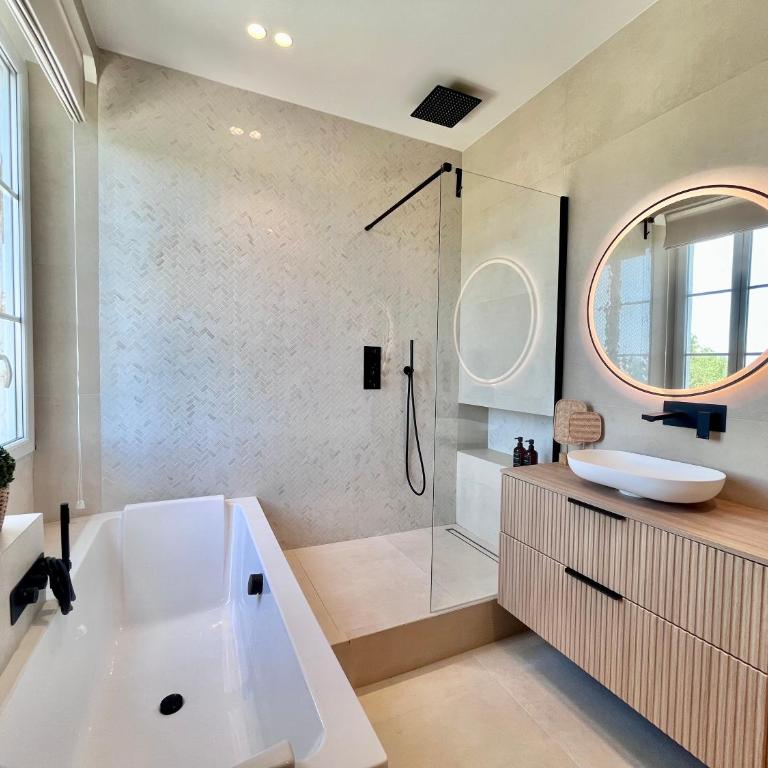 Cap d'Antibes Elegance & Quiet, Pool, Sea View - Casa con 3 Camere da Letto - 13