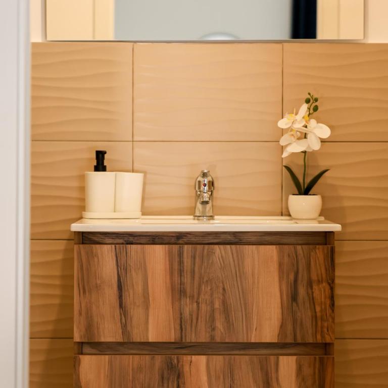 La Dimora di Alba - Deluxe Doppelzimmer mit Dusche - 2