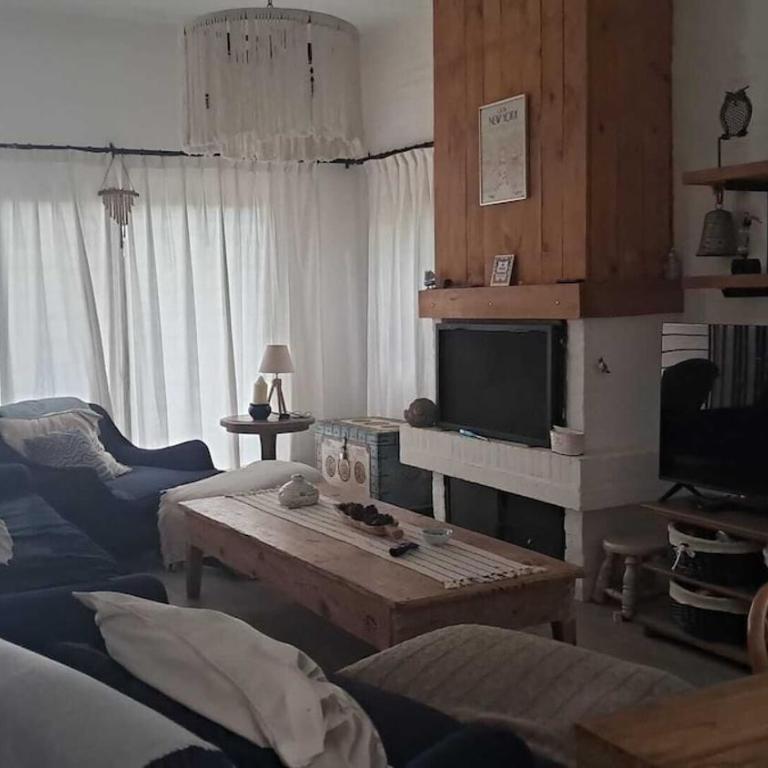 Spacious 4-bedroom house with a pool across the street from Ocean Park beach - Casa - 29