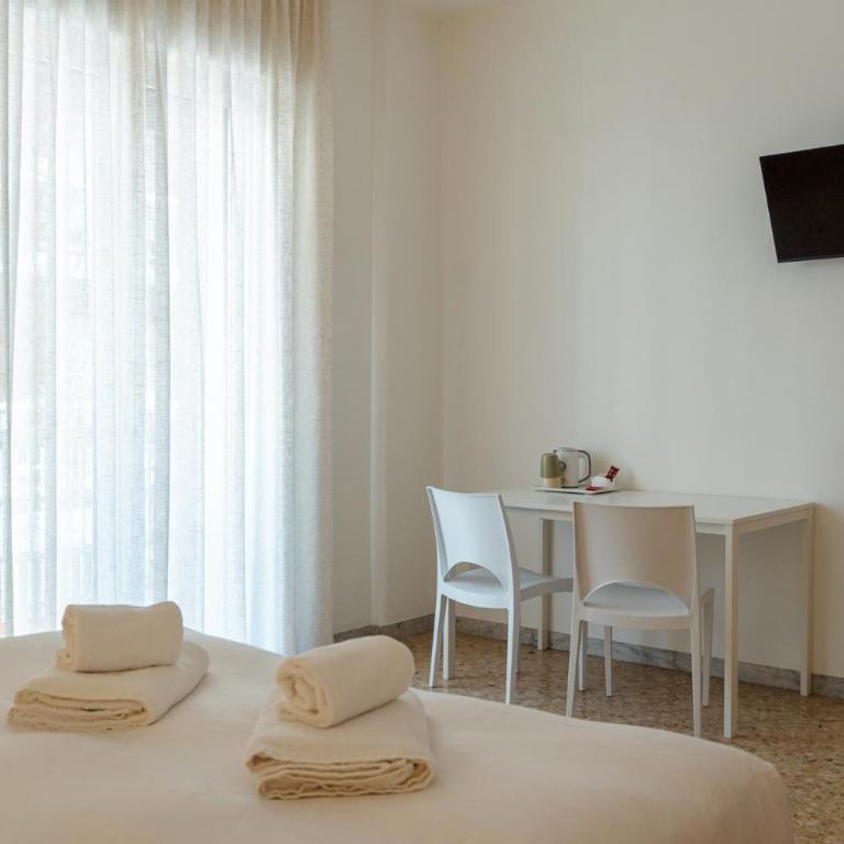 The Palms - Chambre Double avec Salle de Bains Commune - 2
