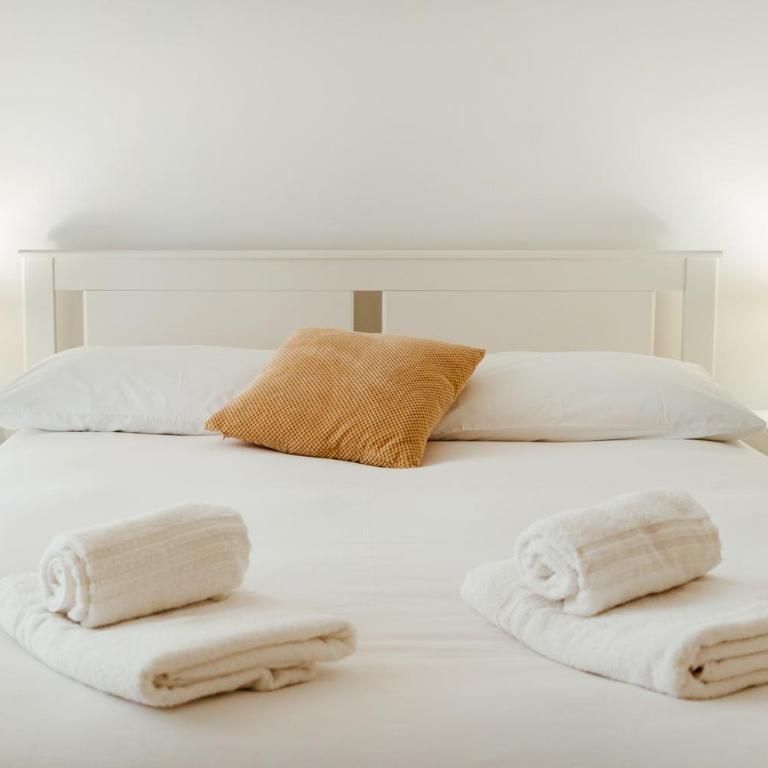 Karma flower - Chambre Double avec Salle de Bains Commune - 4