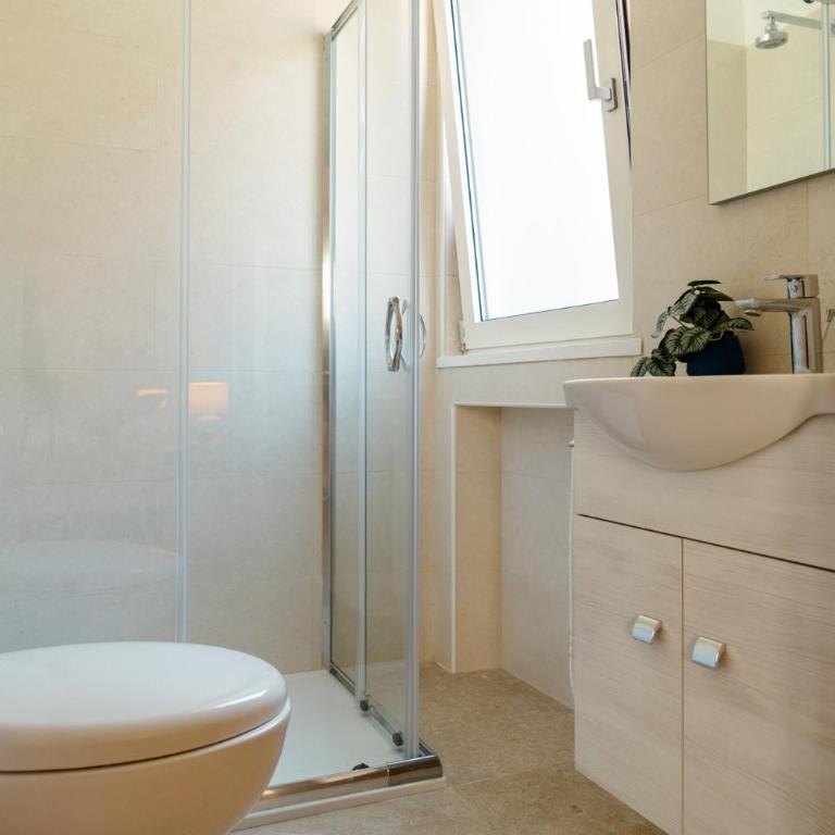 Karma flower - Chambre Double avec Salle de Bains Privative - 5