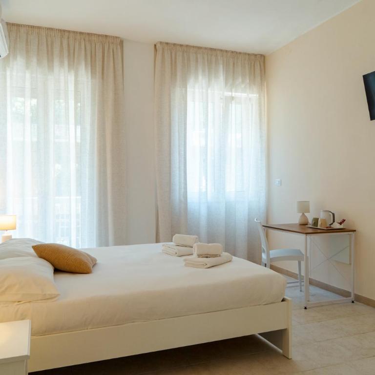 Karma flower - Chambre Double avec Salle de Bains Commune - 7