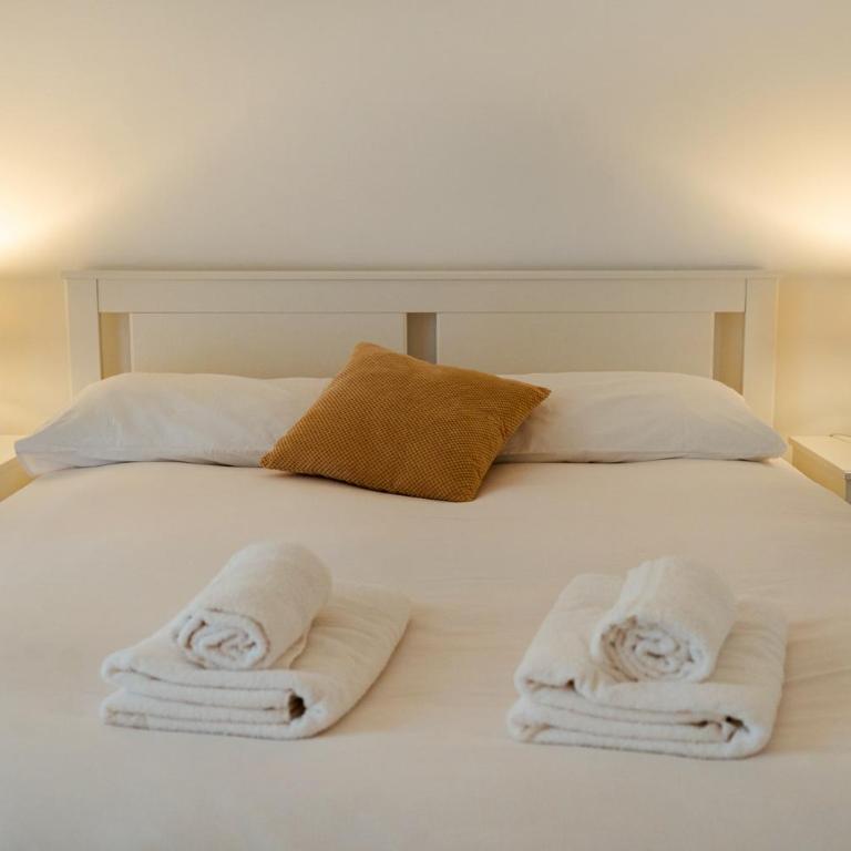 Karma flower - Chambre Double avec Salle de Bains Commune - 3