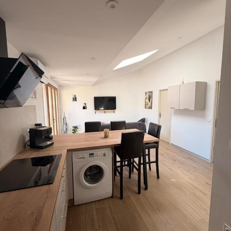 Three-room apartment 10 minutes from the beaches, linen and cleaning included - Appartement 2 Chambres - 10