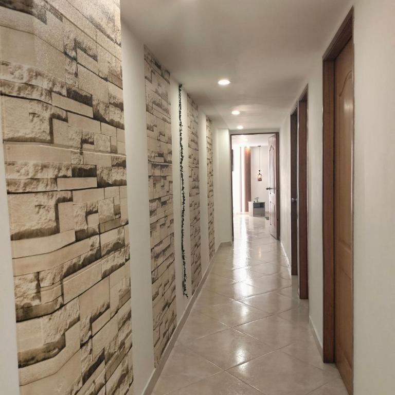 Moderno 100 m2, 3 camas, buenas vistas, wifi 402 - Three-Bedroom Apartment - 17