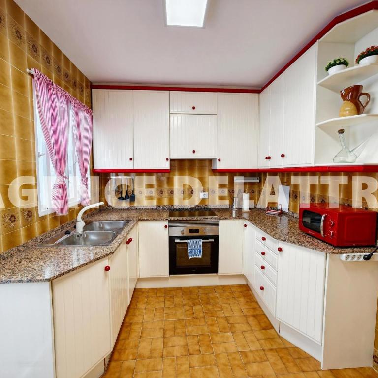 Amplio apartamento 8 pers con aire acond y Wi-Fi en Peñíscola - ES-389-29 - Apartment - 5