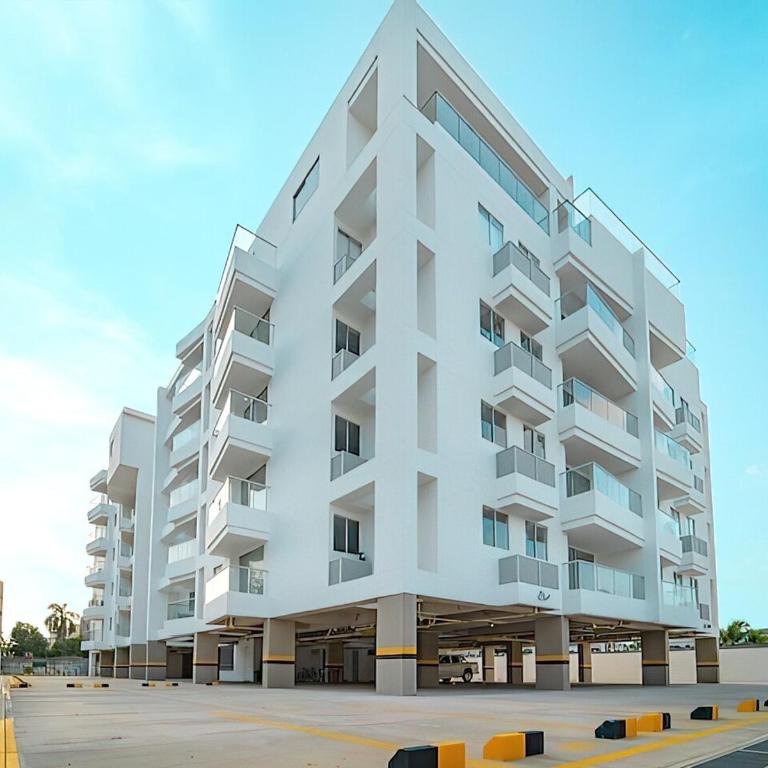 Elegancia y comodidad cerca del mar y aeropuerto - Two-Bedroom Apartment - 1