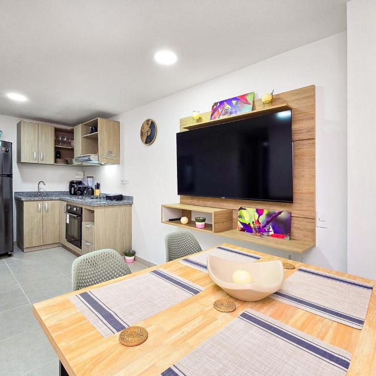 Elegancia y comodidad cerca del mar y aeropuerto - Two-Bedroom Apartment - 7