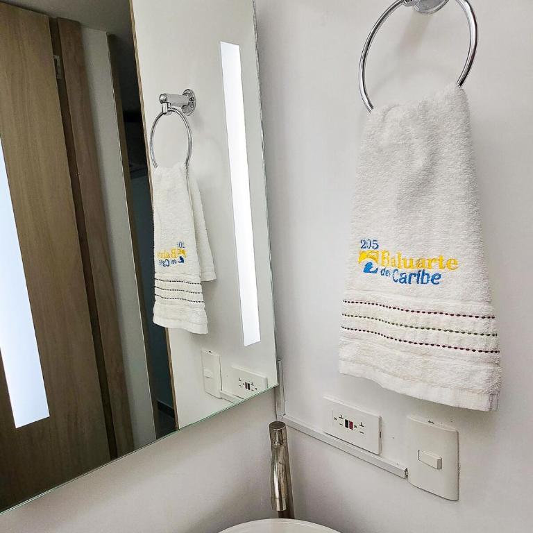 Elegancia y comodidad cerca del mar y aeropuerto - Two-Bedroom Apartment - 16