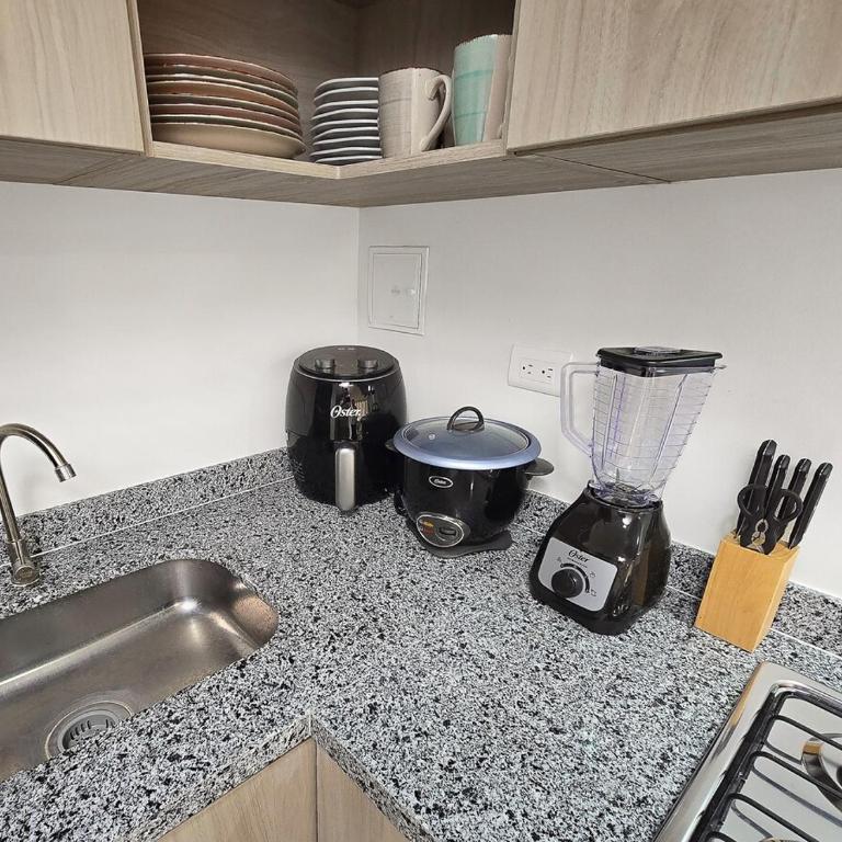 Elegancia y comodidad cerca del mar y aeropuerto - Two-Bedroom Apartment - 18