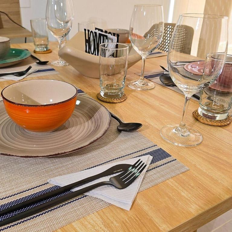 Elegancia y comodidad cerca del mar y aeropuerto - Two-Bedroom Apartment - 29