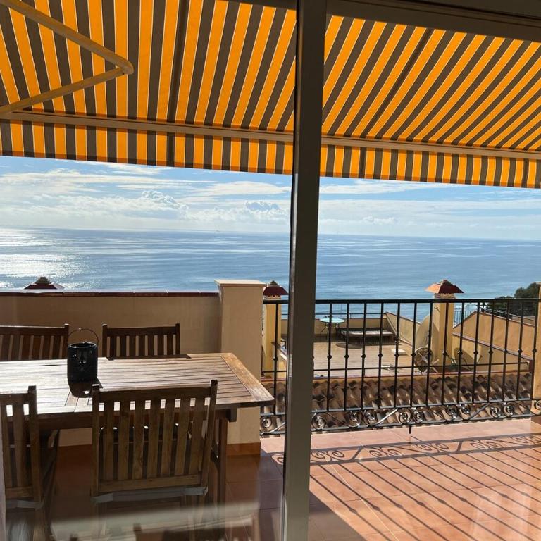 Penthouse with Spectacular Mediterranean Sea views - Two-Bedroom Apartment - 11