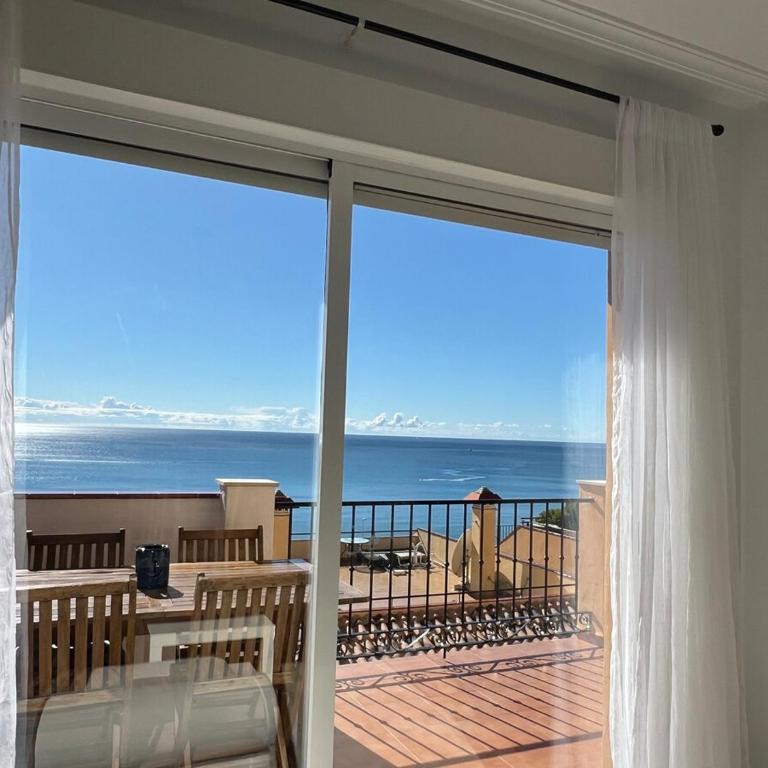 Penthouse with Spectacular Mediterranean Sea views - Two-Bedroom Apartment - 38