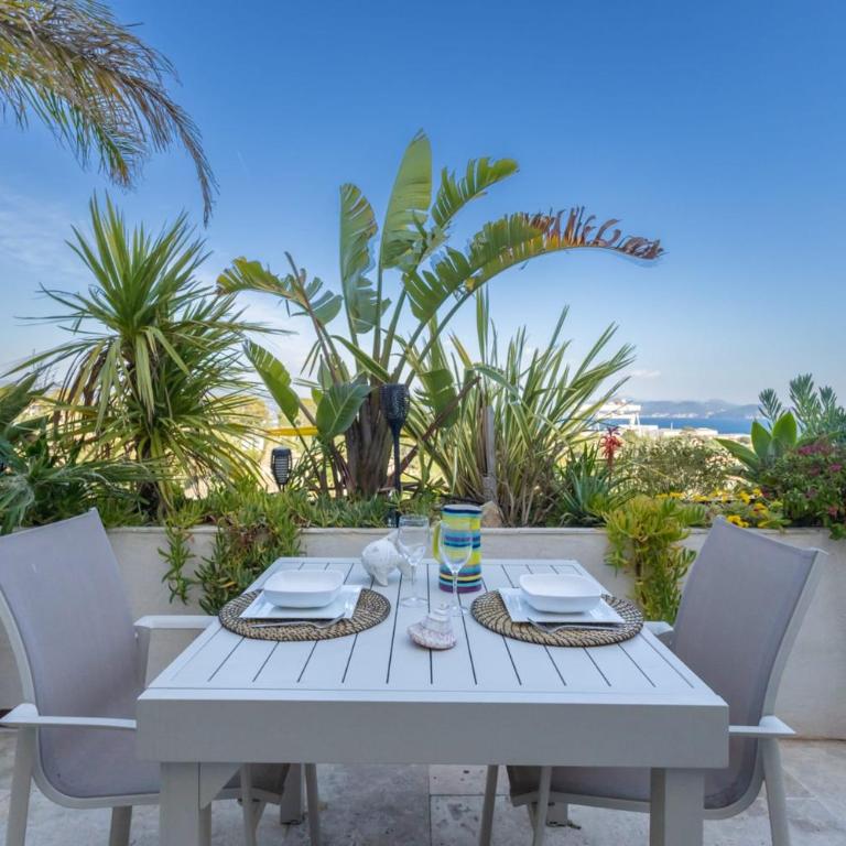 T4 - Terrasse Vue Mer Calanques de Figuerolles & plage - Appartamento - 4