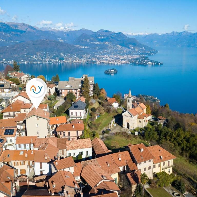 Gaia on Stresa Hill: 2BR with AC and Outdoor Space - Happy Rentals - Two-Bedroom Apartment with Mountain View - 7