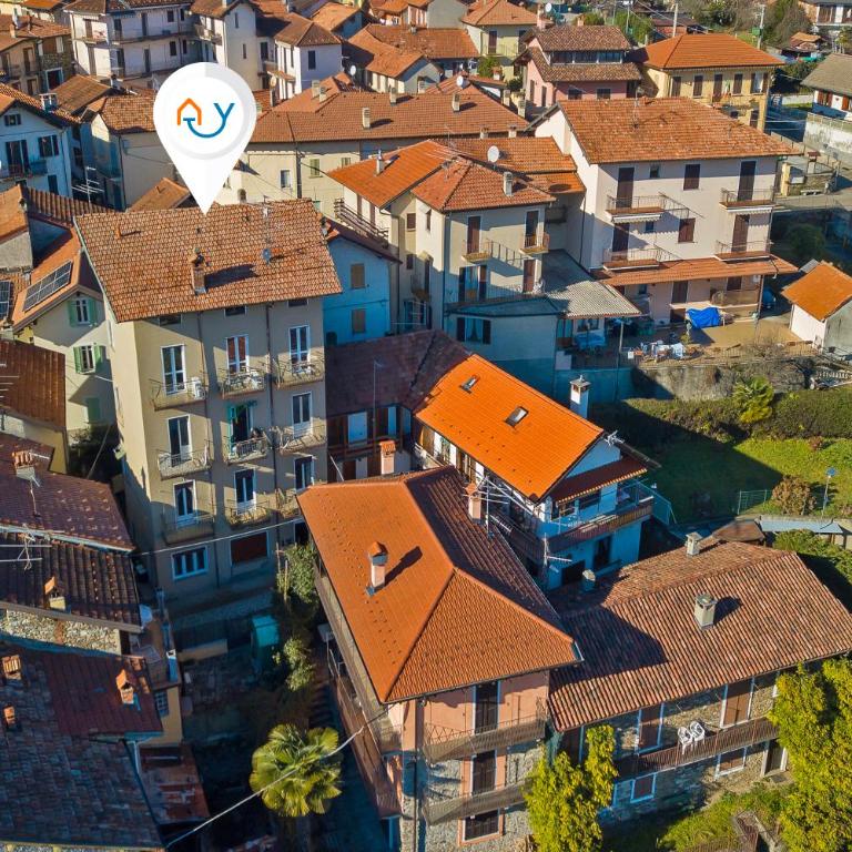 Gaia on Stresa Hill: 2BR with AC and Outdoor Space - Happy Rentals - Two-Bedroom Apartment with Mountain View - 16