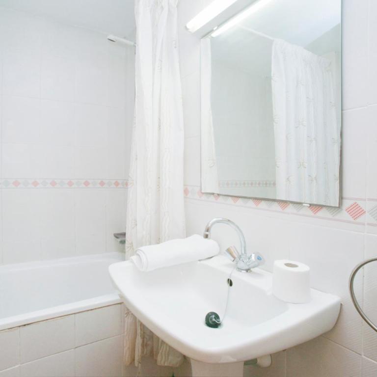 Rentalmar Decathlon - One-Bedroom Apartment - 9