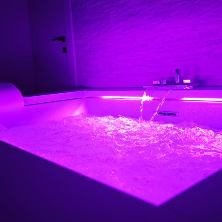 Sweet SN Suite - Junior Suite con Idromassaggio & Apartment - Vacation Rental - Monopoli - Double Room with Spa Bath - 7