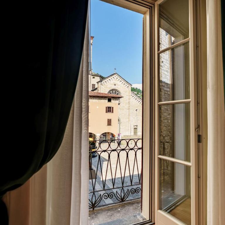 Palazzo San Fedele - Como Suites - Suite Deluxe - 4