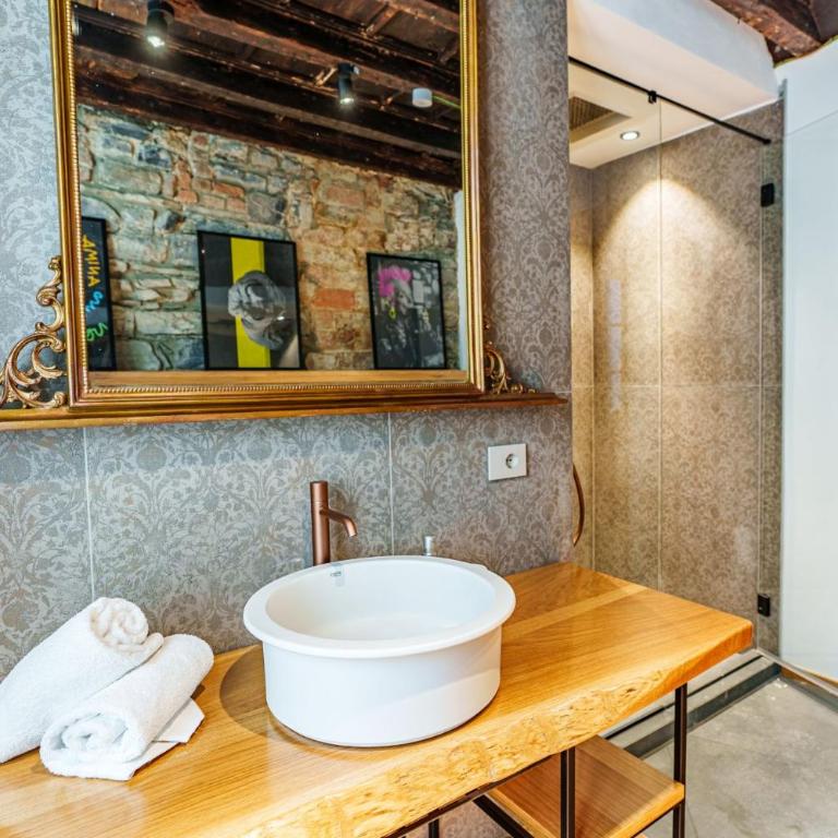Palazzo San Fedele - Como Suites - Suite Deluxe - 9