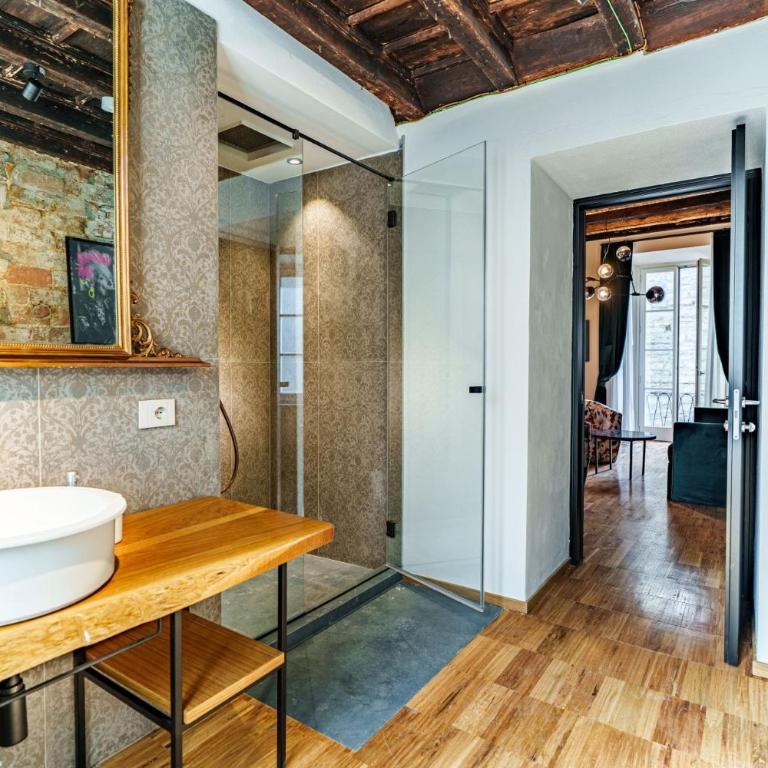 Palazzo San Fedele - Como Suites - Suite Deluxe - 2