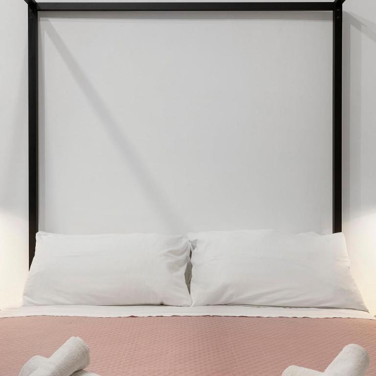 Myla's Rooms - Dreibettzimmer mit Dusche - 10