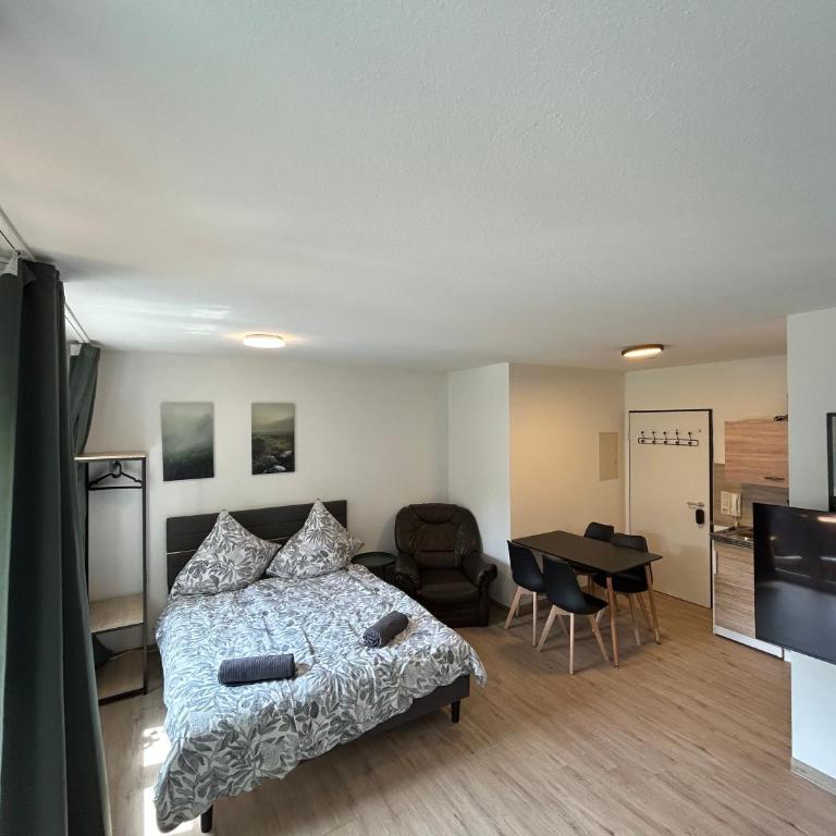 Cobblestone Studios Altstadt Nürnberg - Chambre Familiale avec Balcon - 16
