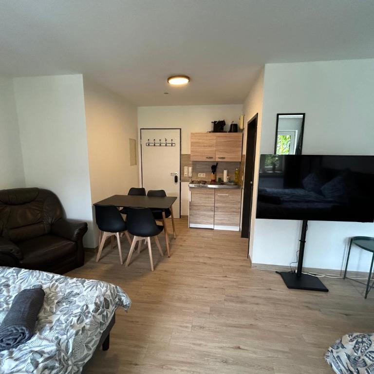 Cobblestone Studios Altstadt Nürnberg - Chambre Familiale avec Balcon - 17