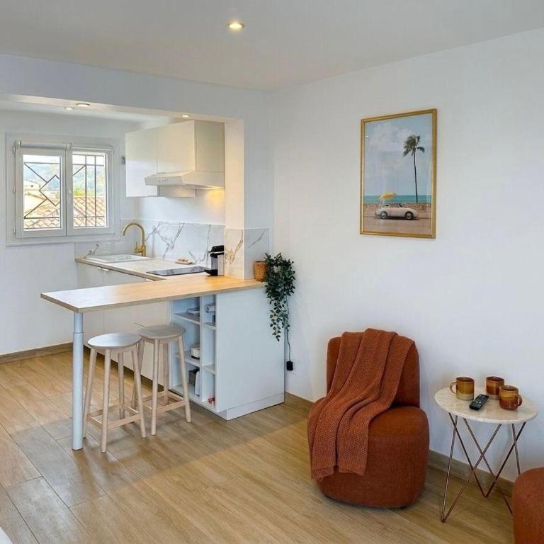 Suite Vue Mer avec sa Terrasse à 50m de la Plage - Appartement 1 Chambre - 3